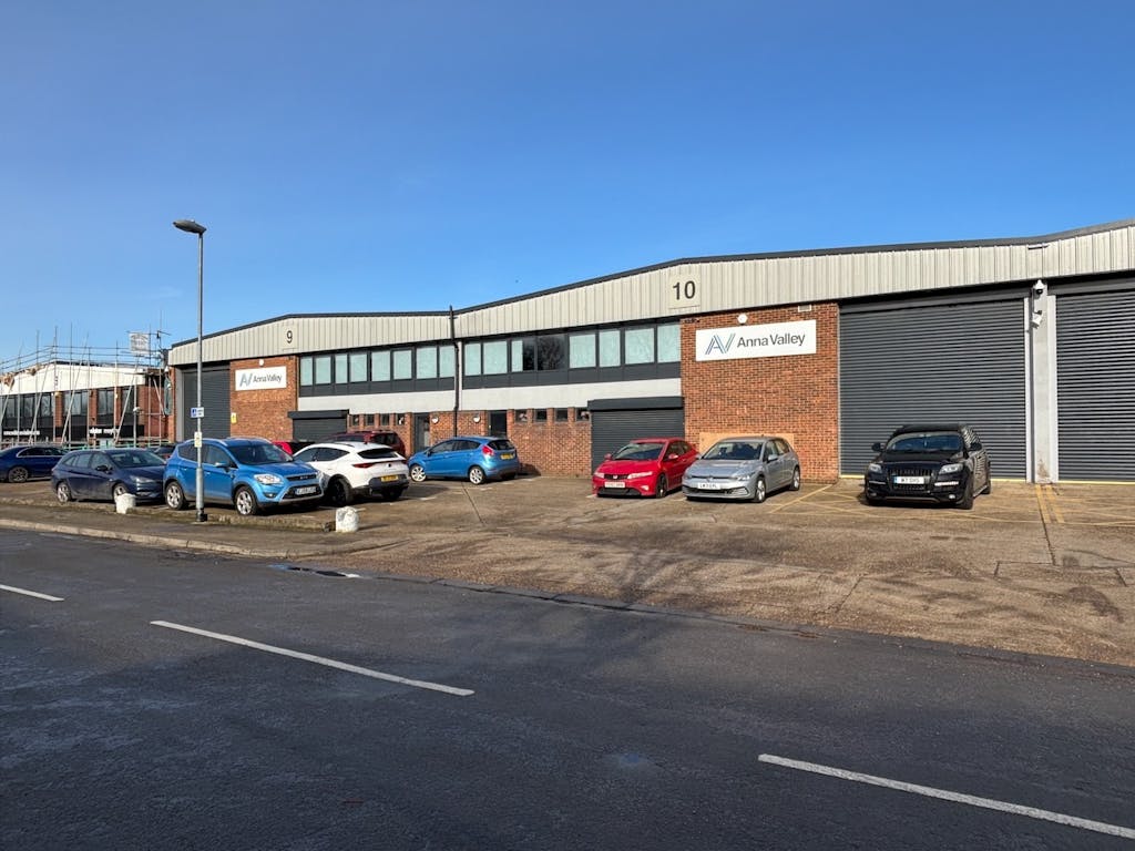 Units 9 and 10 Eldon Way, Biggleswade, SG18 8NH