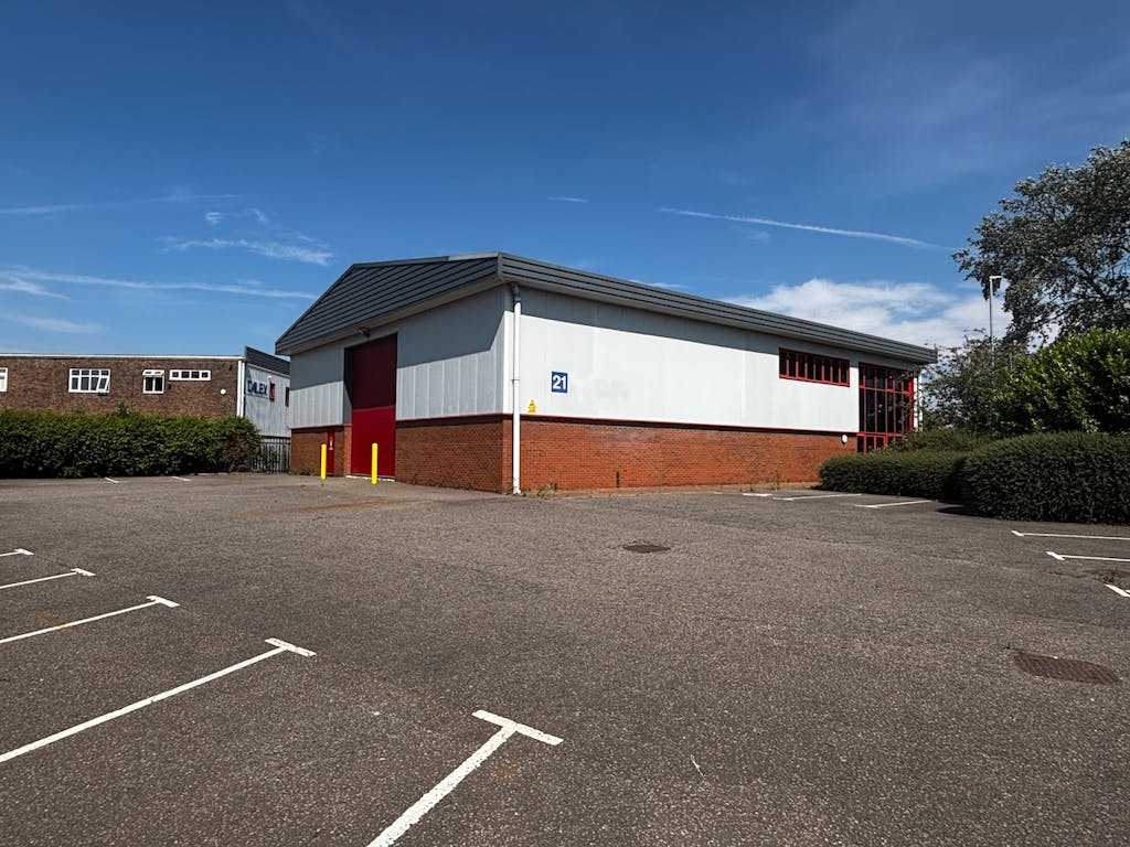 21 Chartmoor Road Leighton Buzzard Warehouse June 2026 3