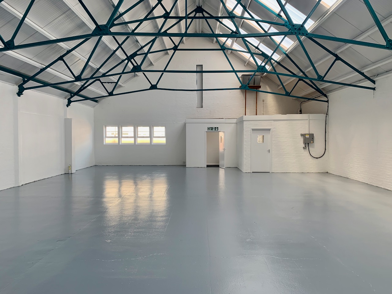 14-Tewin-Warehouse-internal-1
