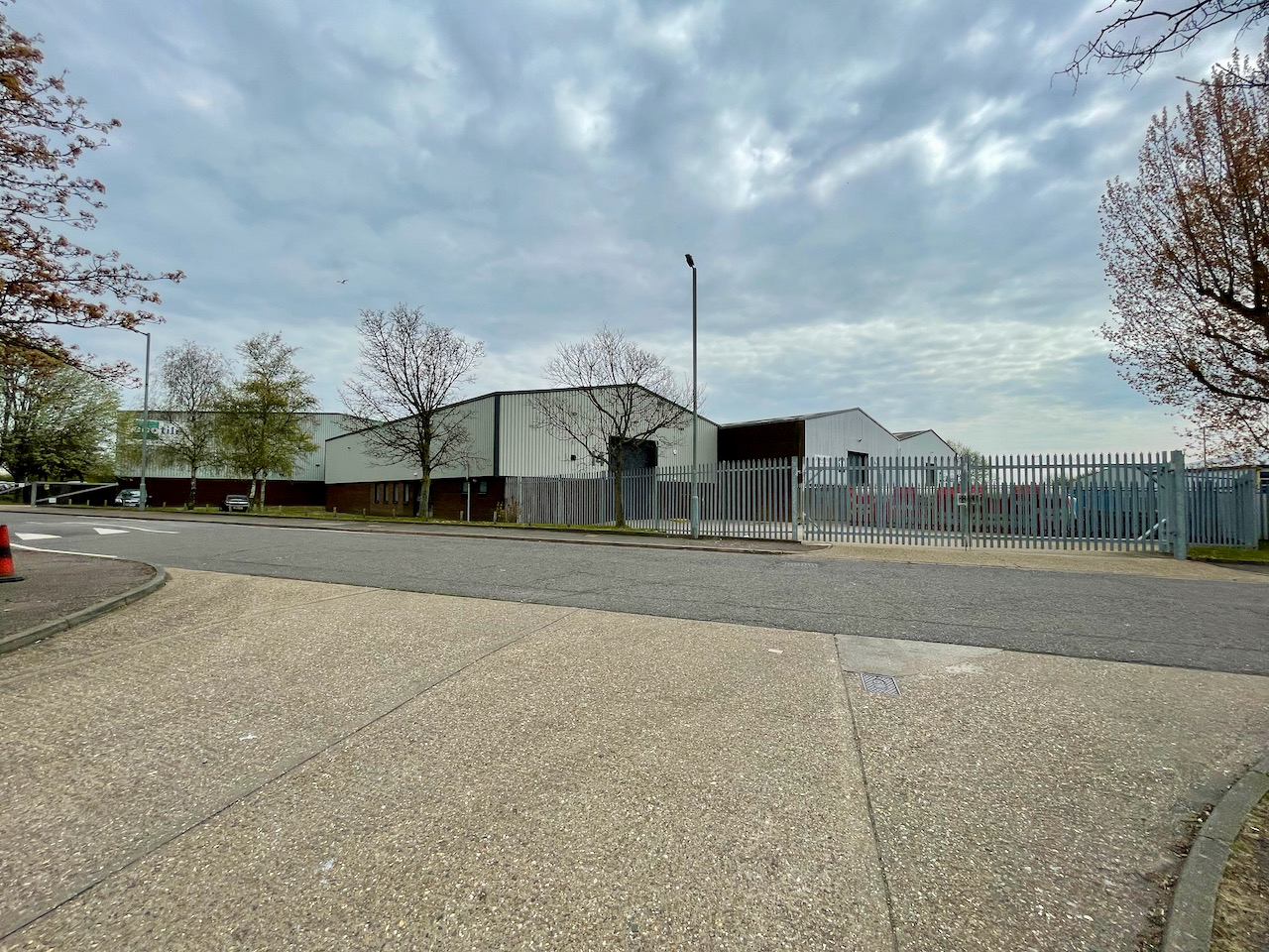 14-north-luton-external-refurbished
