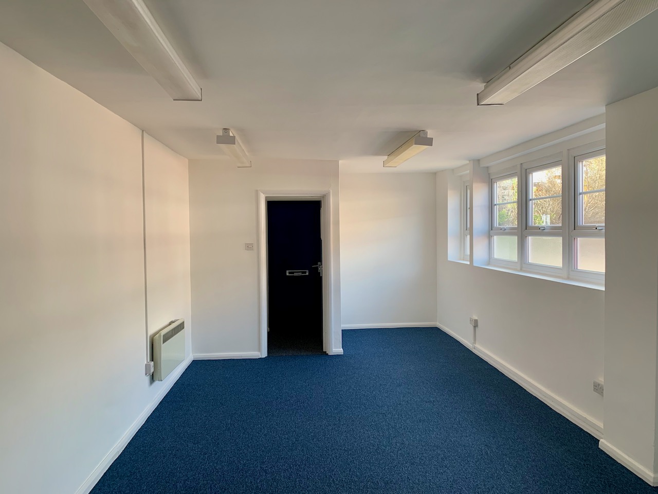 15-Tewin-Office-internal