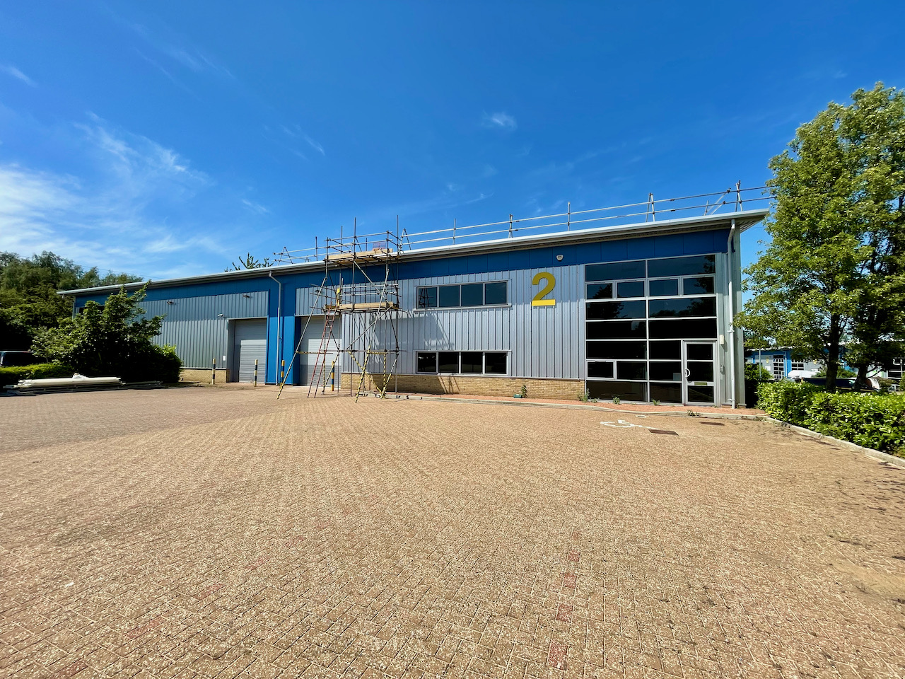 2-IO-Centre-Milton-Keynes-external-warehouse