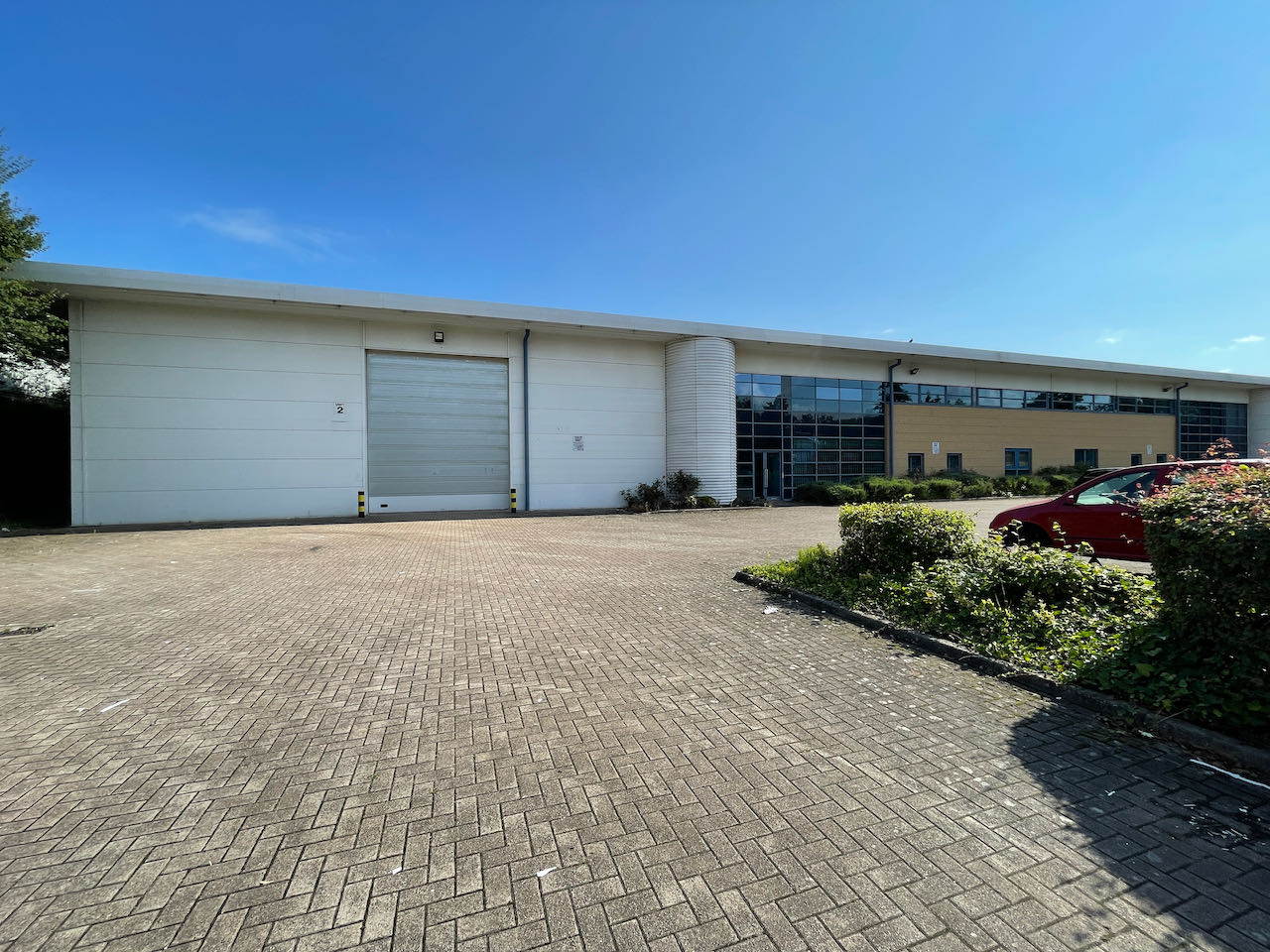 2-Millennium-Point-Aylesbury-warehouse-external-3