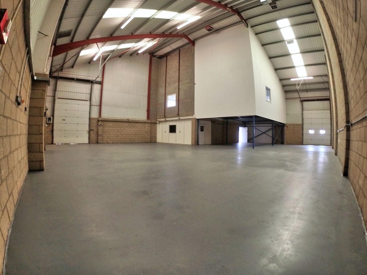 20-Bedford-Business-Centre-Warehouse-Internal-June-2020