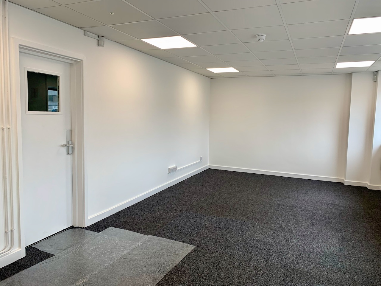 27-North-Luton-Sedgwick-Road-LU4-9DT-ground-floor-office