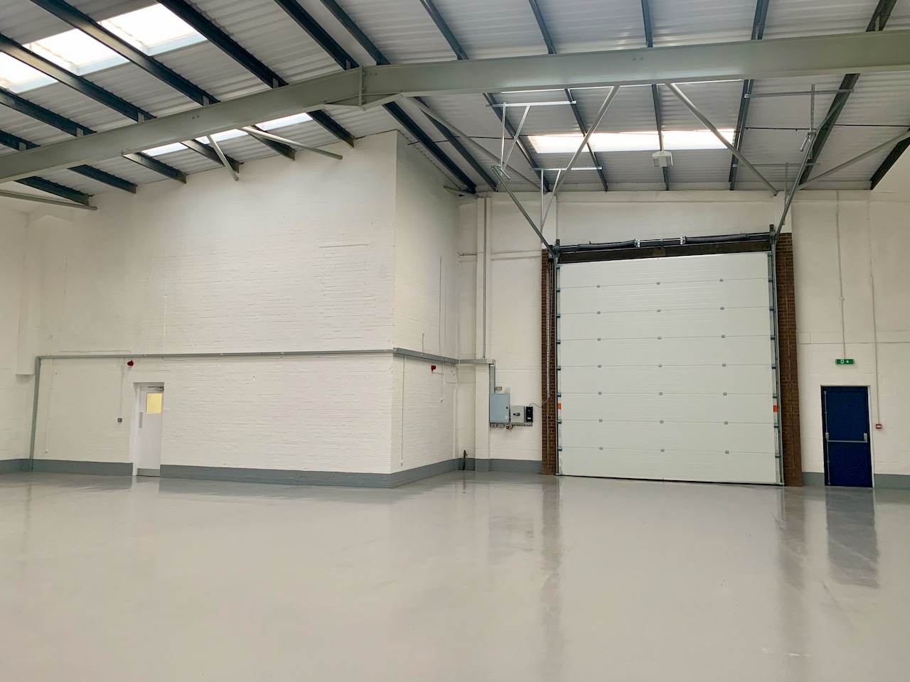 3-Walter-Lawrence-Dunstable-Refurbished-Warehouse-loading-door-29th-Oct