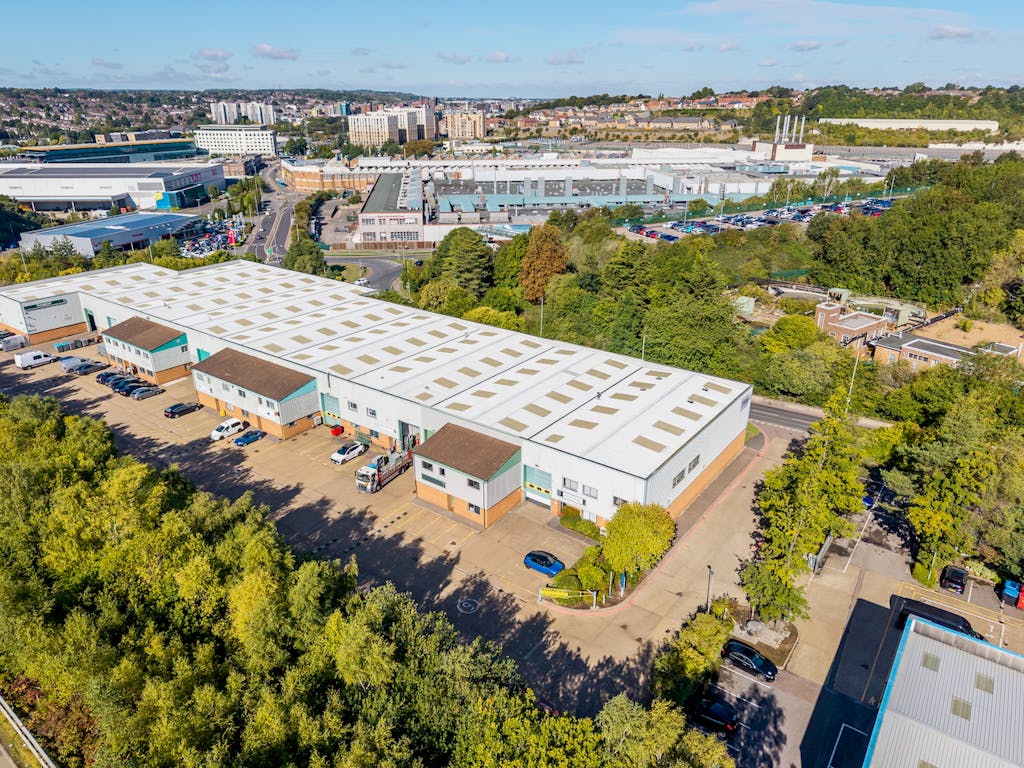 Unit 7 Barratt Industrial Pk Luton2