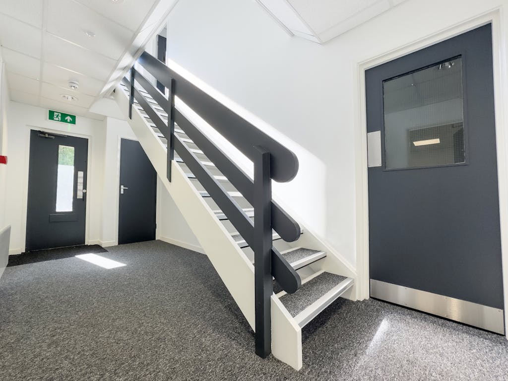 Unit 7 Barratt Industrial Pk Luton83