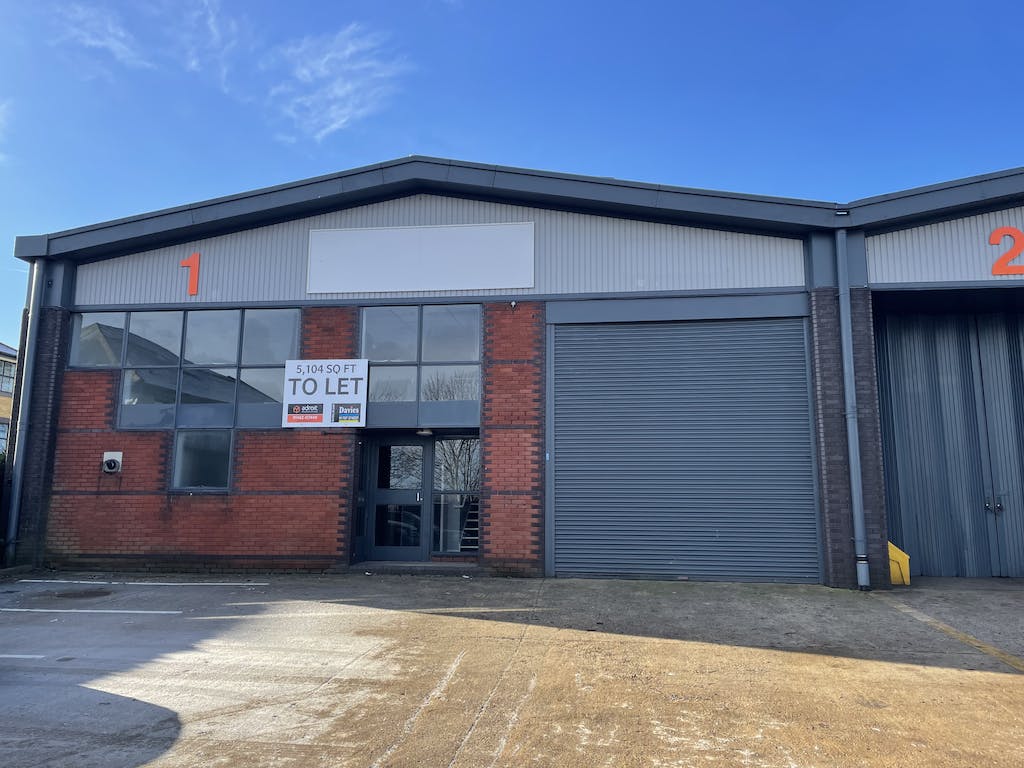 Unit 1, Hyatt Trading Estate, Stevenage, SG1 2EQ