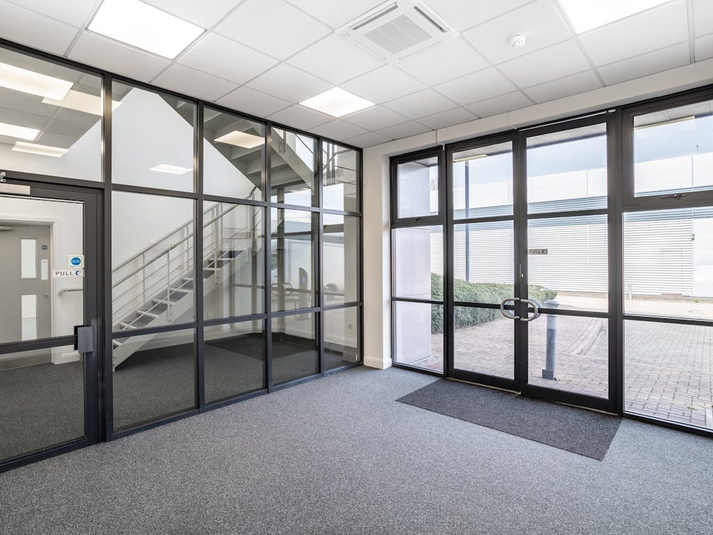 Unit 3 and 4 Nimbus Park Dunstable71