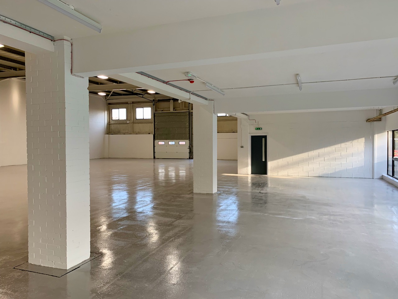 4-Airport-Exec-Park-Luton-Warehouse-internal-undercroft