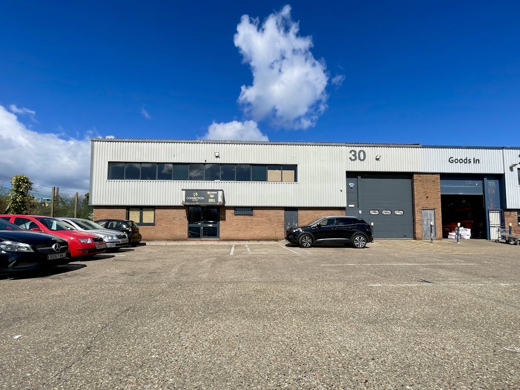 30 North Luton Sedgwick Road LU4 9DT