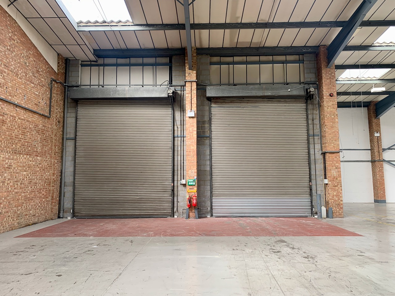 5-Dunhams-Court-Letchworth-Loading-Doors-Internal-April-2020