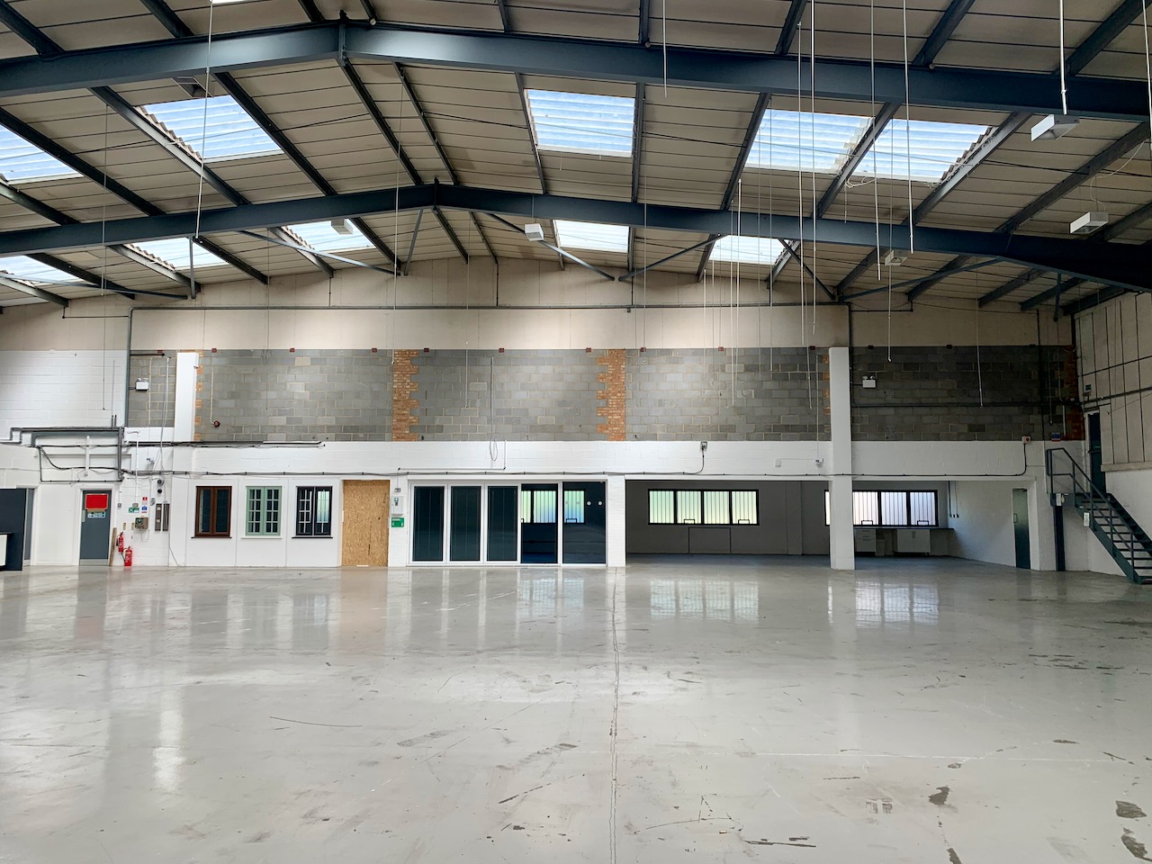 5-Dunhams-Court-Letchworth-Warehouse-Internal-1