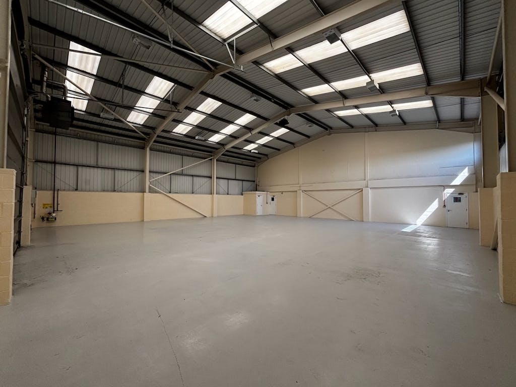 21 Chartmoor Road Leighton Buzzard Warehouse June 2026 4
