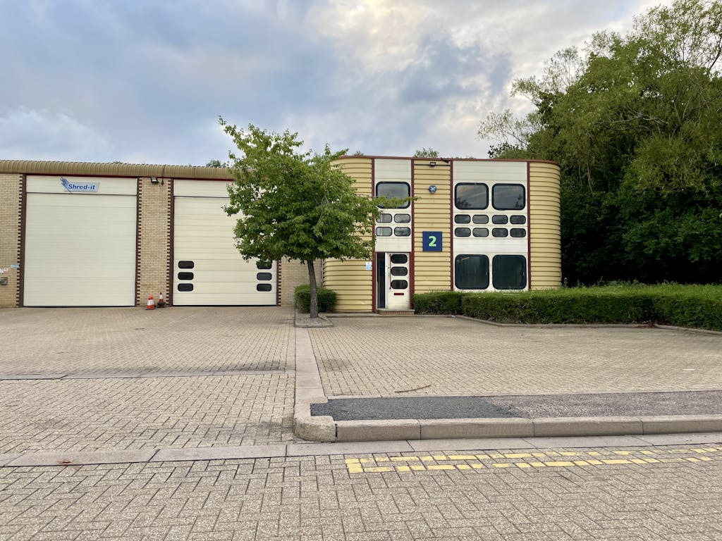 Unit 2 Plover Close, Interchange Park, Newport Pagnell, MK16 9PS