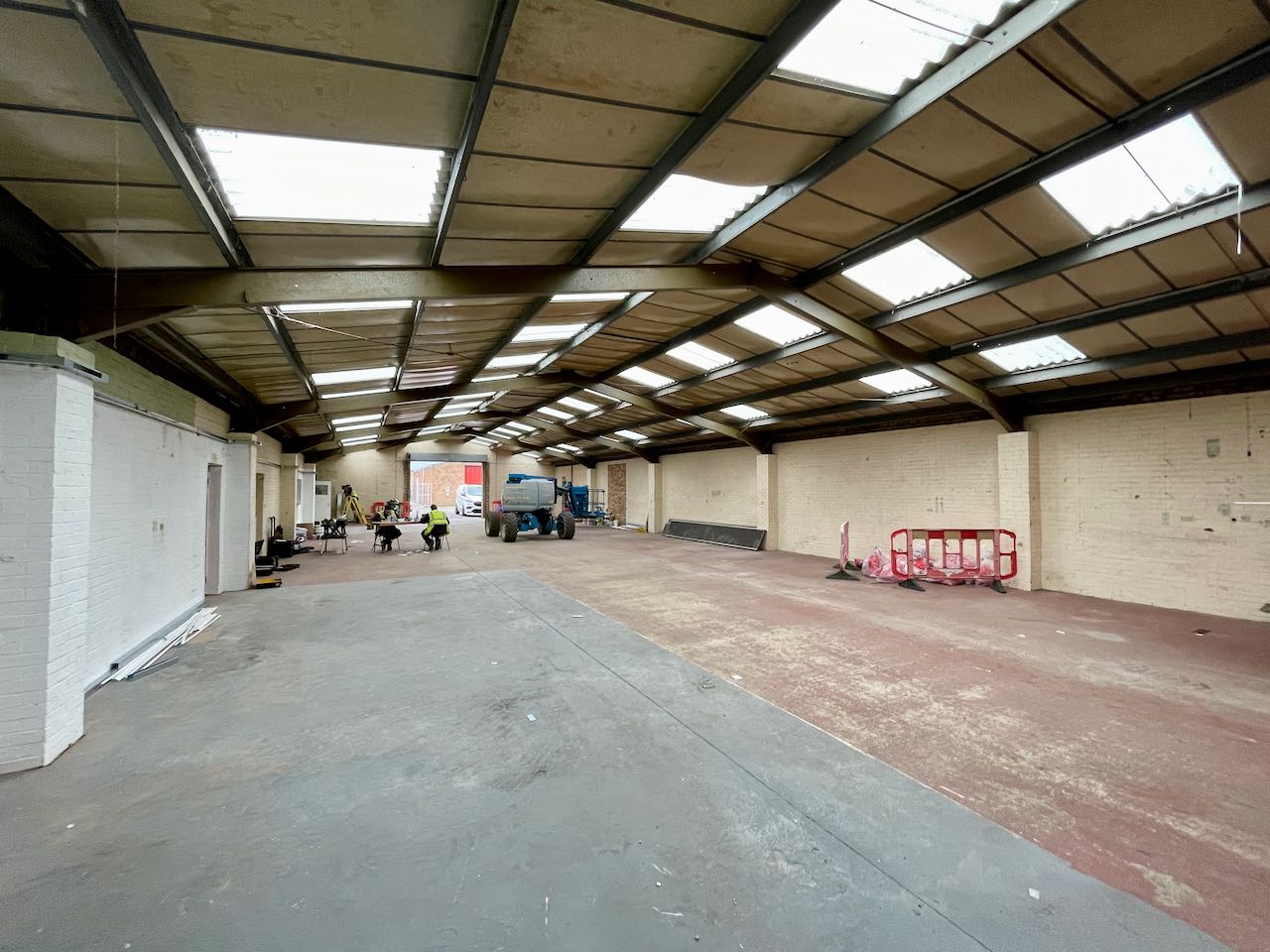 7-commerce-way-warehouse-internal