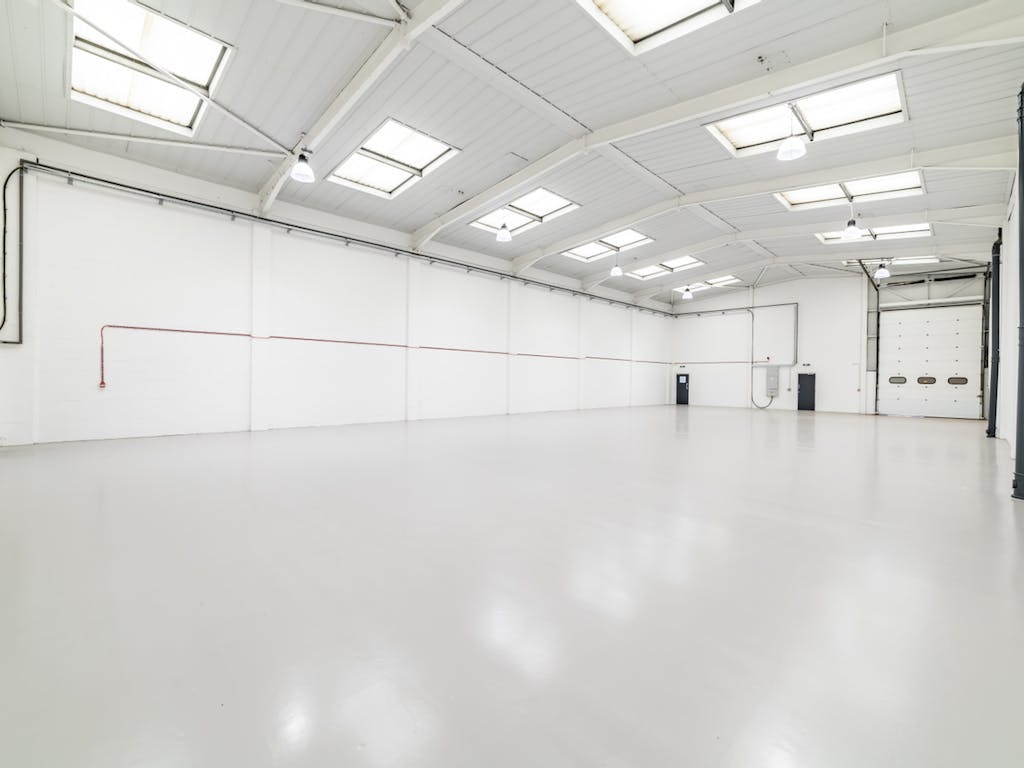 Unit 7 Barratt Industrial Pk Luton100