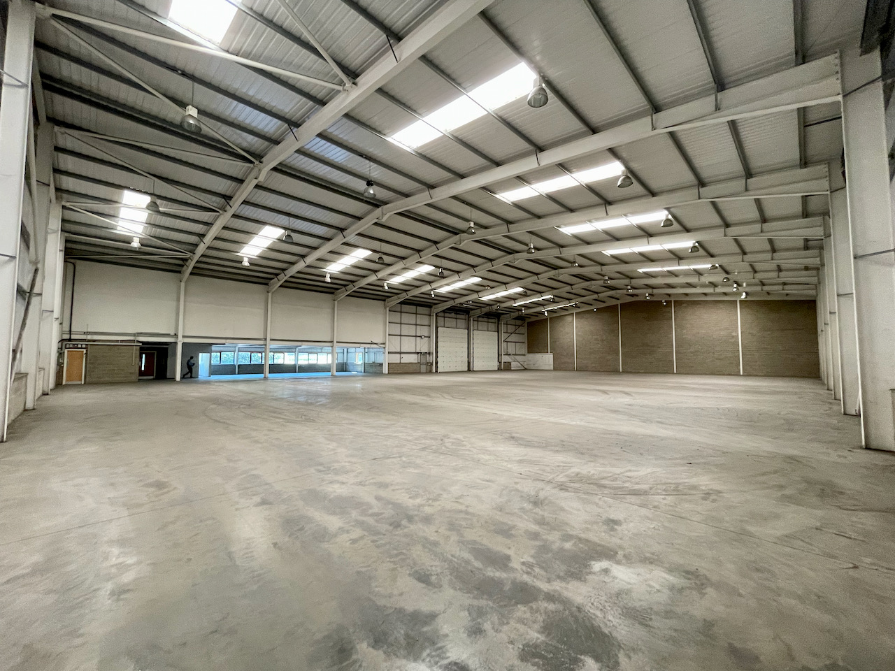 9-Foster-Avenue-Dunstable-Warehouse-internal-June-2021-2