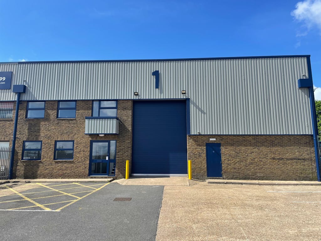 Unit 1, Motorway Ind Estate, Stevenage, SG1 2EQ