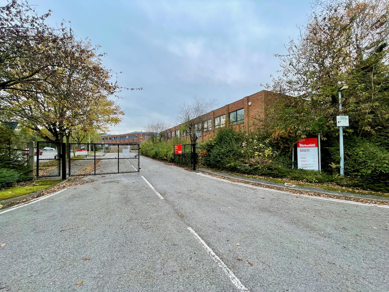 C-Tingewick-Buckingham-Front-Car-Park