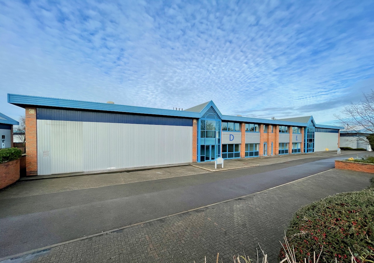 D-E-Airport-Exec-Park-Luton-Dec-2020-3