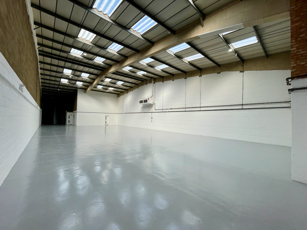 K3-Cherrycourt-Leighton-Buzzard-Warehouse-internal-1