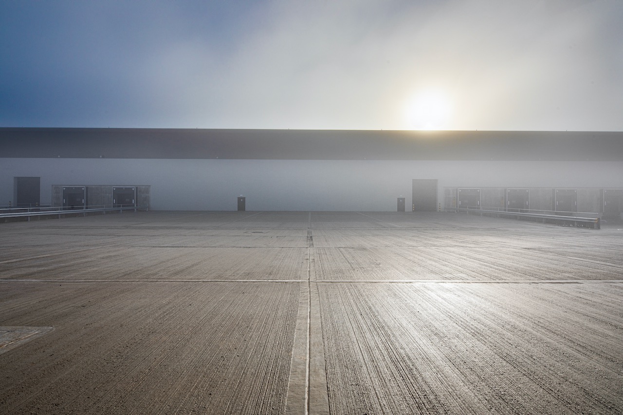 Kitwave-Butterfield-Warehouse-Yard