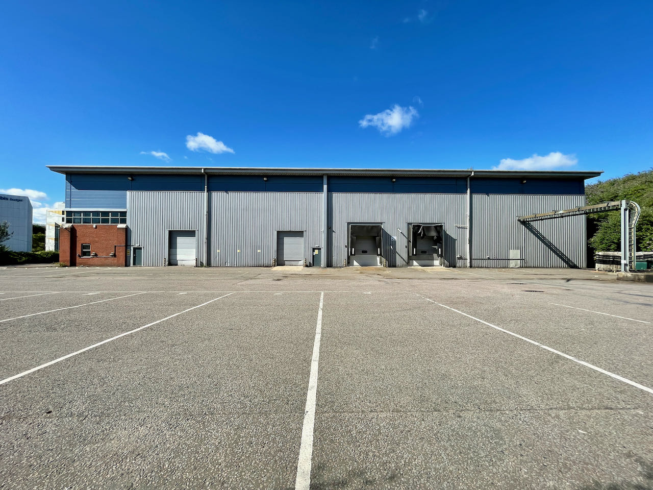 Preservation-House-Luton-July-2021-Loading
