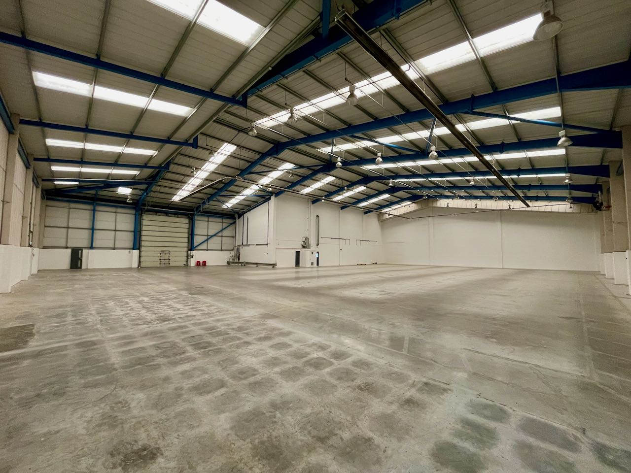 Unit-1-Millennium-Point-Aylesbury-warehouse-internal