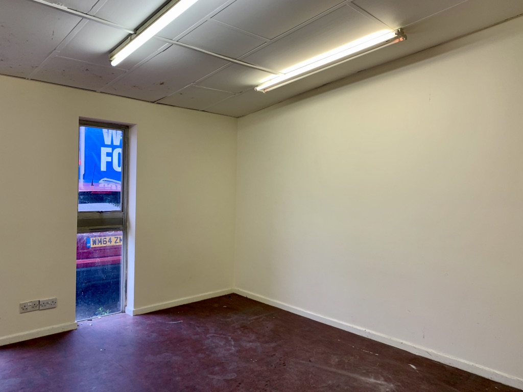 Unit-5-Redbourn-offices-