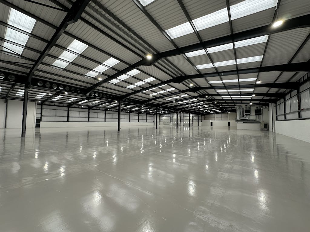 Unit 29 Woodside Industrial Estate, Verey Road, Dunstable, LU5 4TT