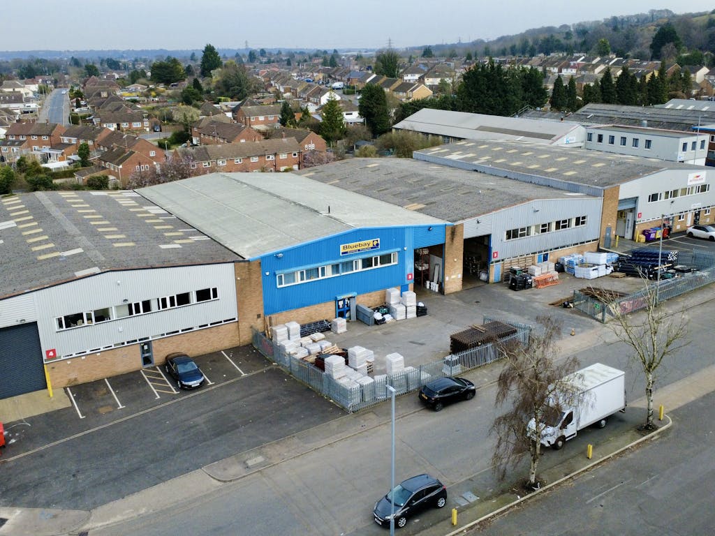 Units 2 and 3 Stadium Estate Luton Warehouse To Let Adroit