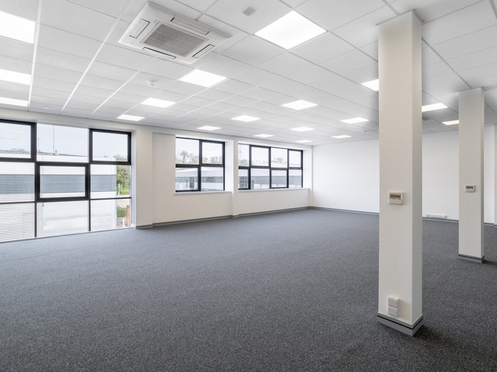 Unit 3 and 4 Nimbus Park Dunstable77